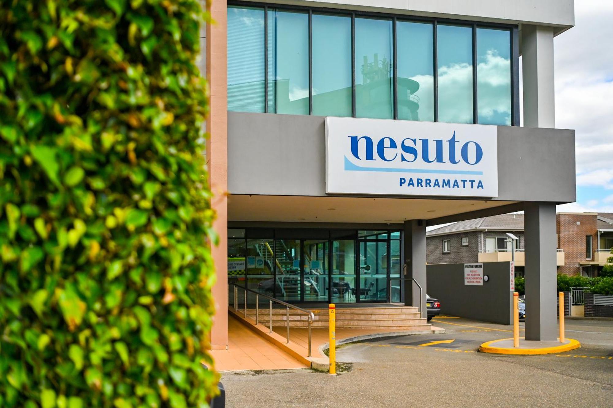 Nesuto Parramatta Aparthotel Sydney Exterior photo