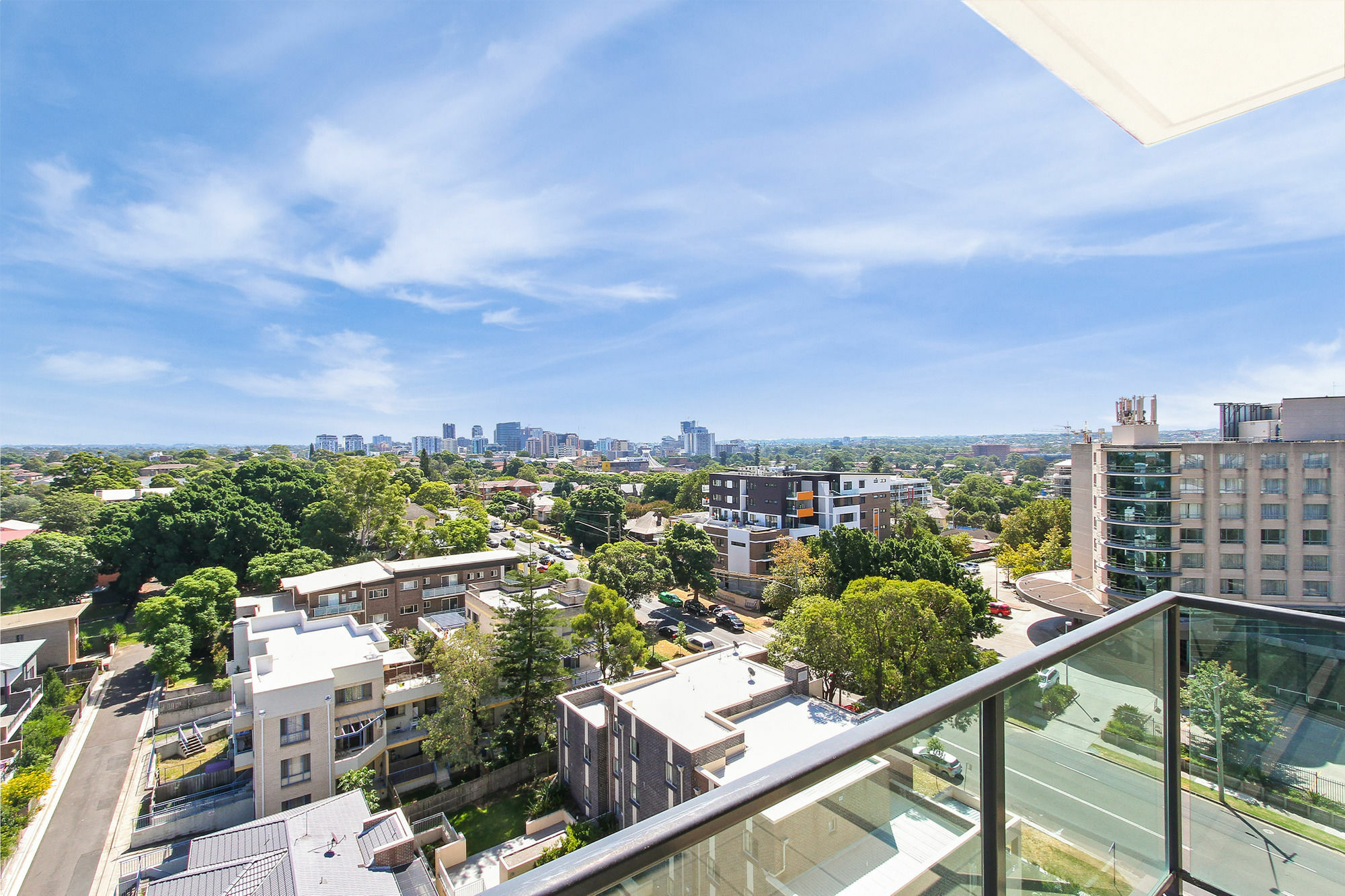 Nesuto Parramatta Aparthotel Sydney Exterior photo